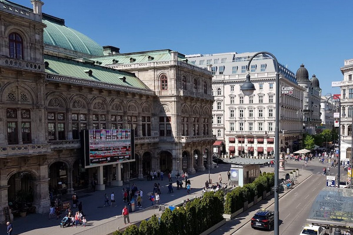  Beč, Šenburn, Parndorf i Bratislava